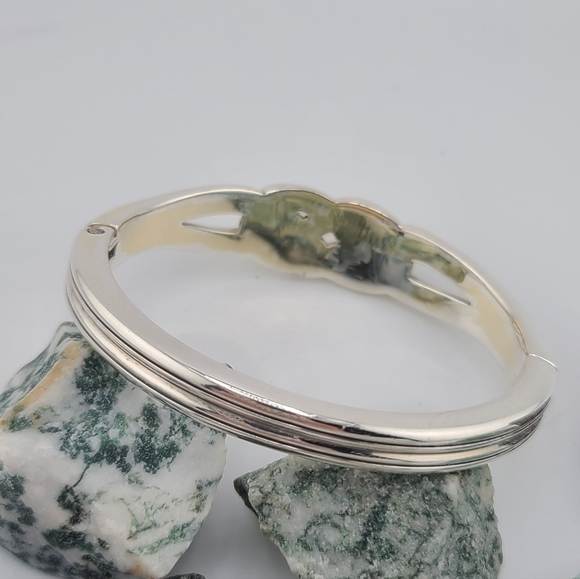 $72 Brighton "Interlok" Hinged Bangle w Celtic Knot! Bestselling Current Style! - Picture 8 of 16